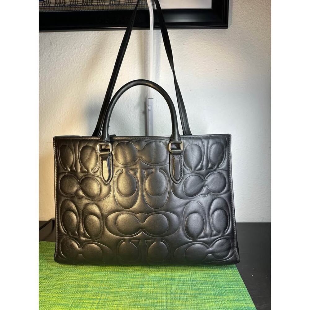 Coach Large Maggie Tote Bag in Signature Leather - Picture 2 of 10